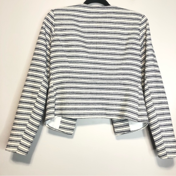 ONLY Kim Cropped Blue Stripe Open Front Blazer, size 34 (S) - Picture 6 of 10